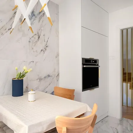 Villa Golden Saska Kepa Luxury Retreat With Garden & Design Interior Warsaw